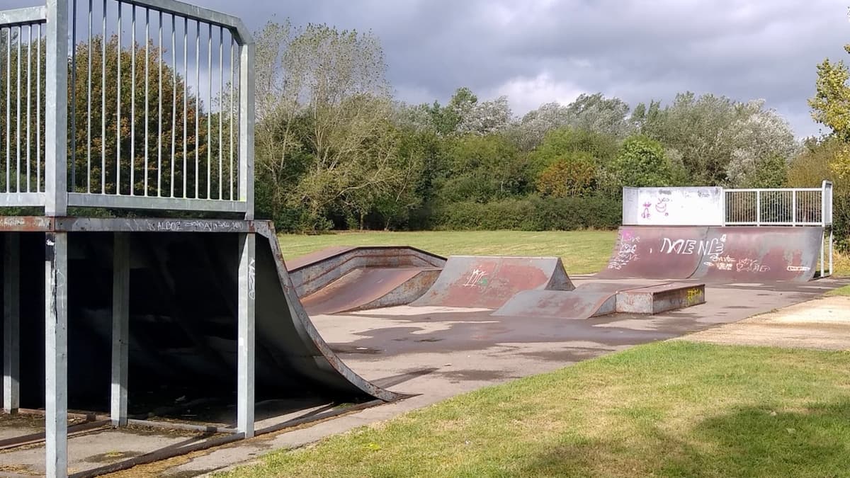 Muhammed Opens a Skate Shop