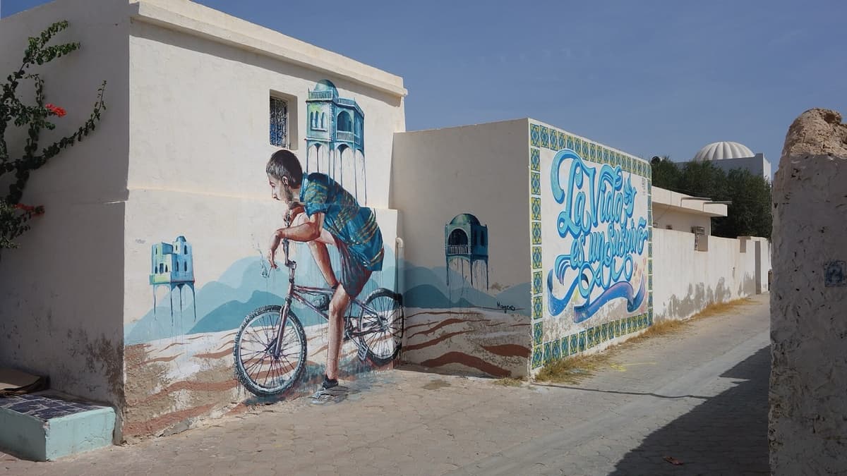 Djerbahood: documenting an exhibition that changes