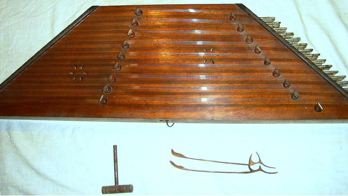 Iraqi maqam: between framework and improvisation