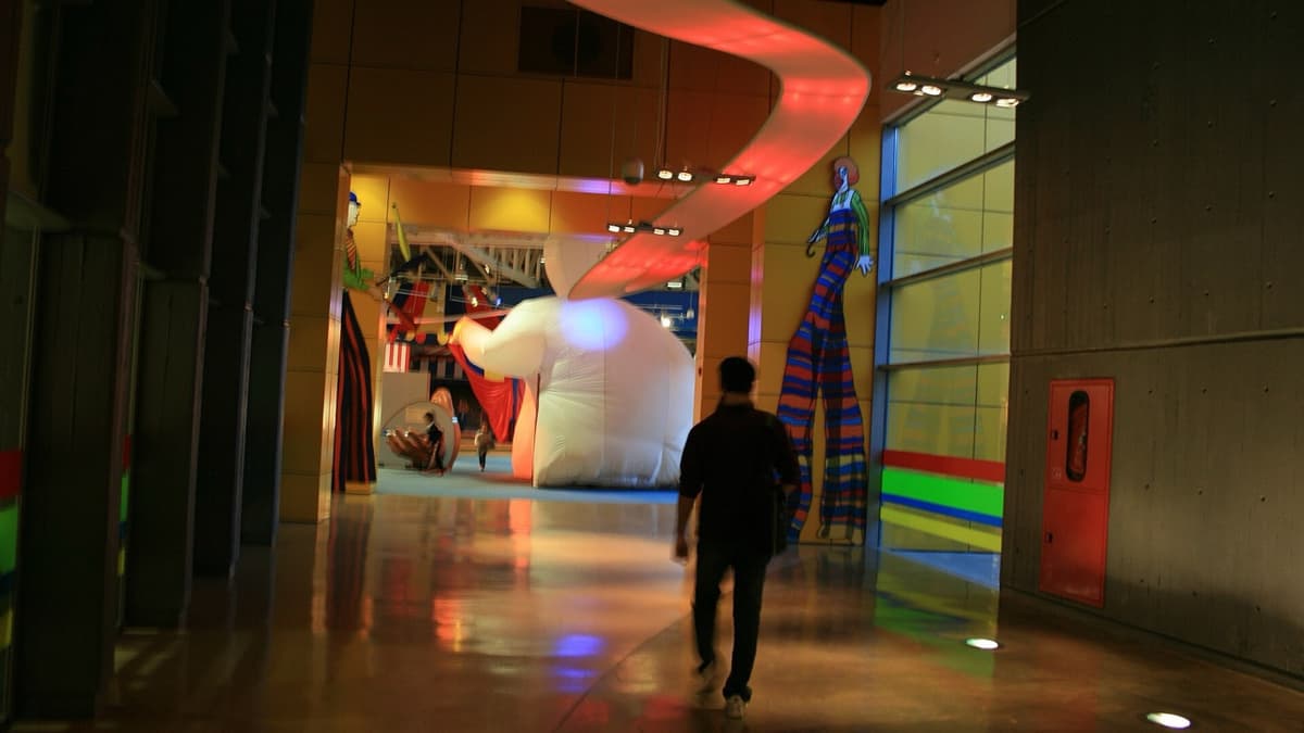 A Museum That Travels to Children