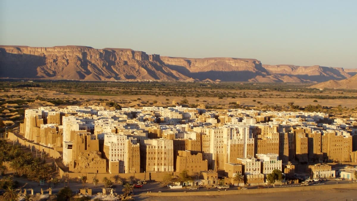 Shibam’s towers: how does a mud house last?