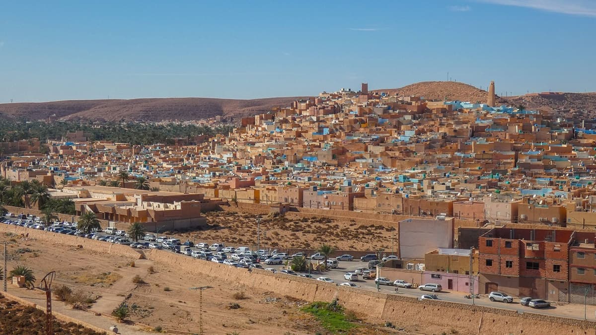 Two homes in Ghardaia: how do we assess thermal comfort?
